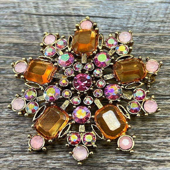 Snowflake Rhinestone Brooch Peach and Pink Aurora Borealis Gold Backing - Picture 1 of 4